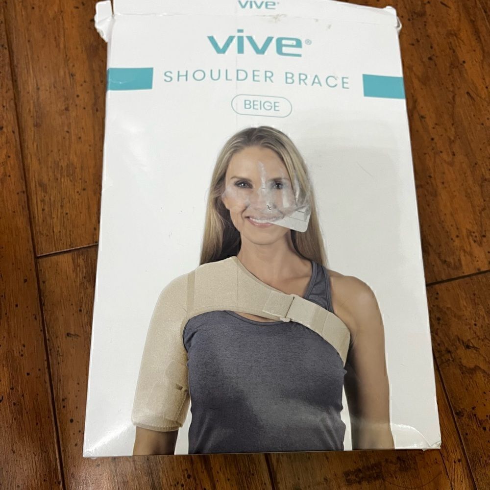 VIVE Shoulder Brace beige